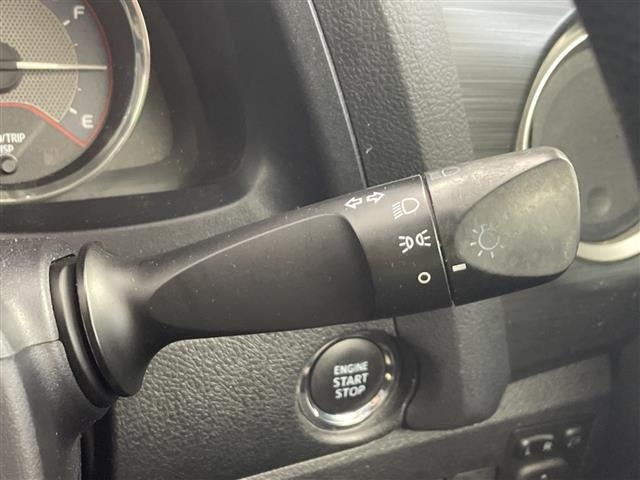 Toyota AURIS 2013 7655082-21