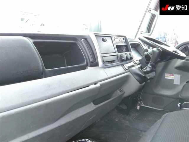 Mitsubishi CANTER 2017 7658047-3