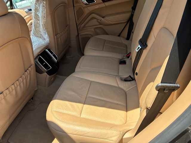 Porsche CAYENNE 2013 7647623-8