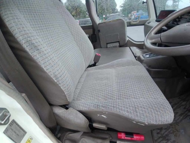 Toyota COASTER 1999 7656318-8