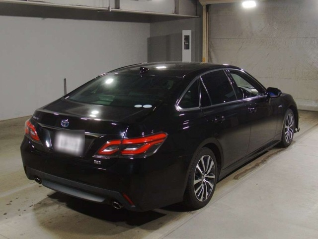 Toyota CROWN 2018 7650893-1