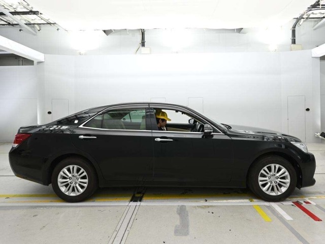 Toyota CROWN 2014 7650929-3
