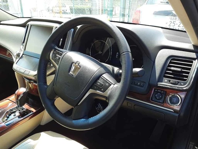 Toyota CROWN 2014 7650929-9