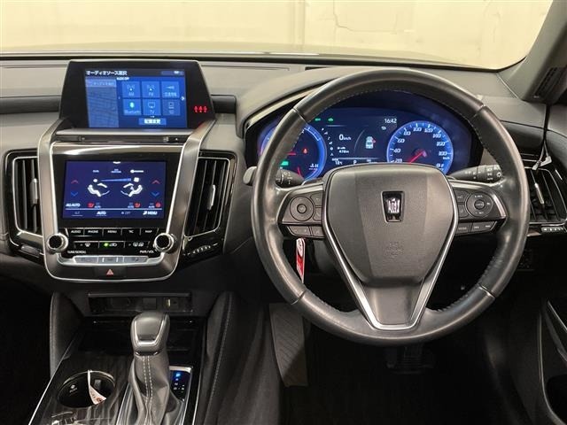 Toyota CROWN 2018 7651418-17