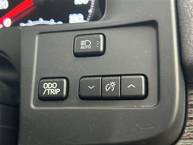 Toyota CROWN 2017 7651499-11