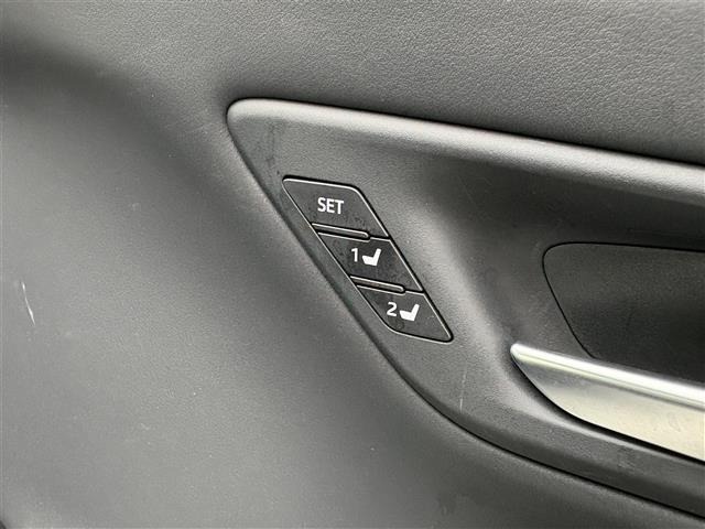 Toyota CROWN 2018 7651561-3