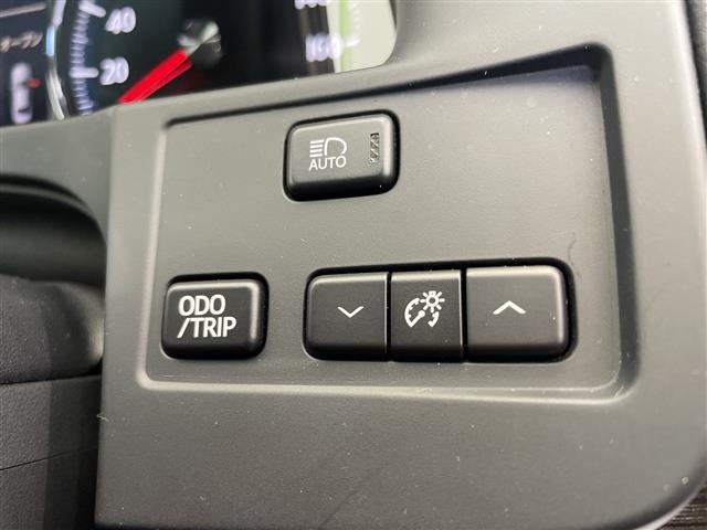 Toyota CROWN 2017 7651614-3