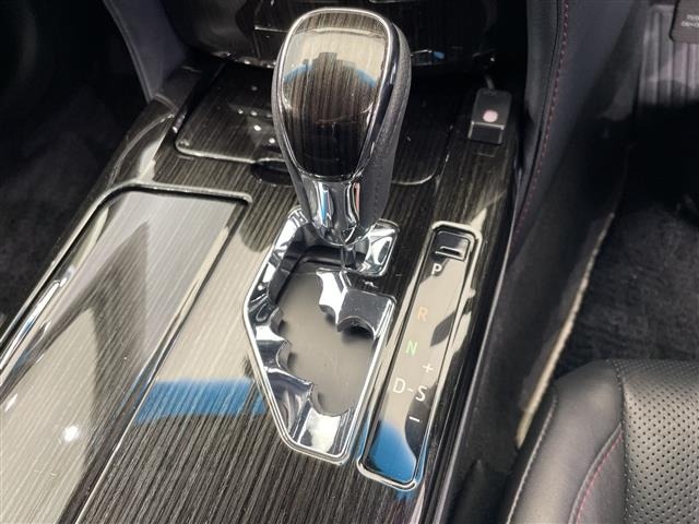 Toyota CROWN 2017 7651614-4