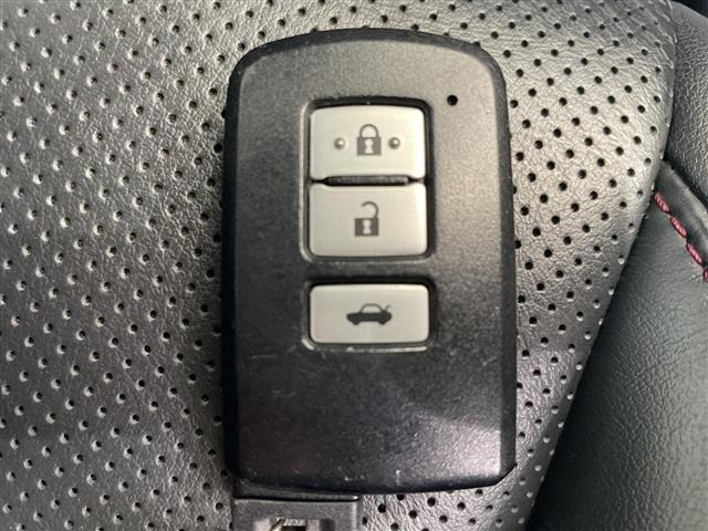 Toyota CROWN 2017 7651614-7