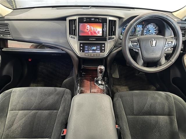 Toyota CROWN 2017 7651628-14