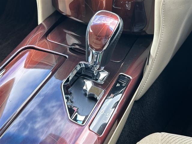Toyota CROWN 2013 7651768-1
