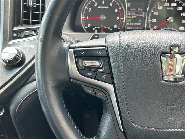 Toyota CROWN 2017 7651787-10