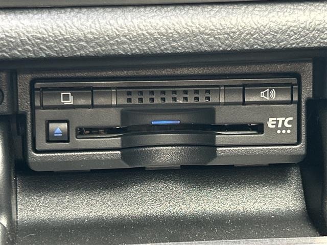 Toyota CROWN 2017 7651787-12