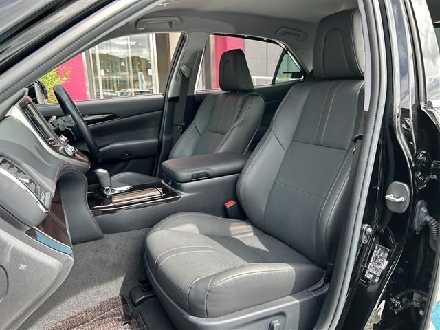 Toyota CROWN 2017 7651787-4