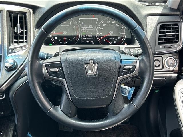 Toyota CROWN 2017 7651787-5