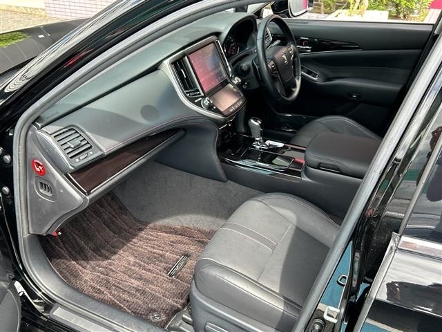 Toyota CROWN 2017 7651787-6