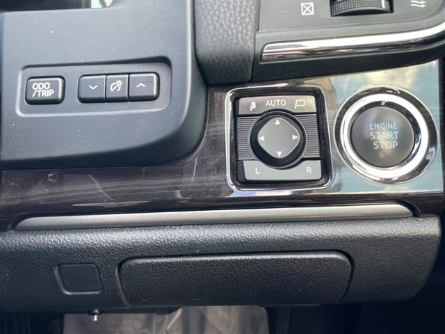 Toyota CROWN 2015 7651797-11