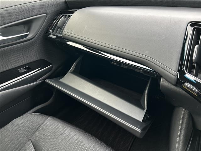 Toyota CROWN 2019 7651801-4