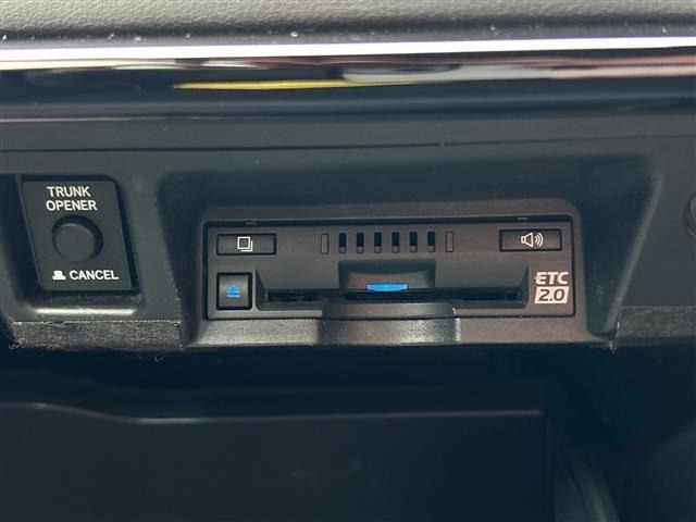 Toyota CROWN 2019 7651801-7