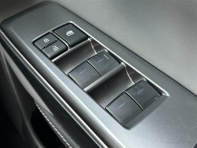 Toyota CROWN 2022 7651852-12