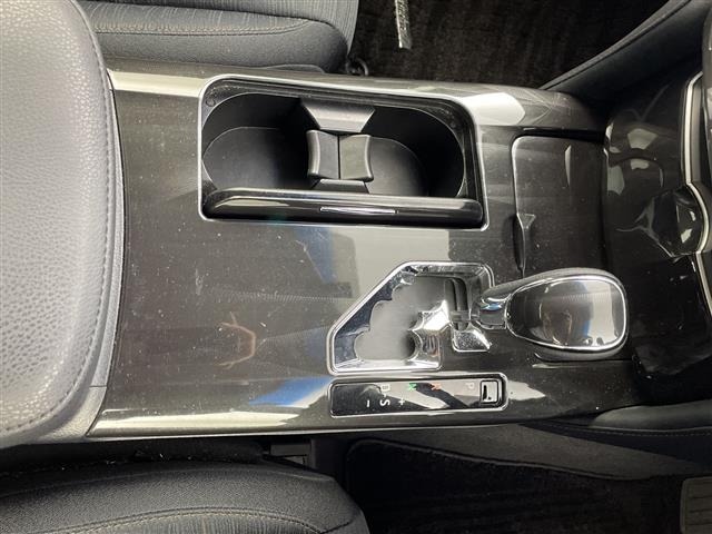 Toyota CROWN 2015 7651868-4