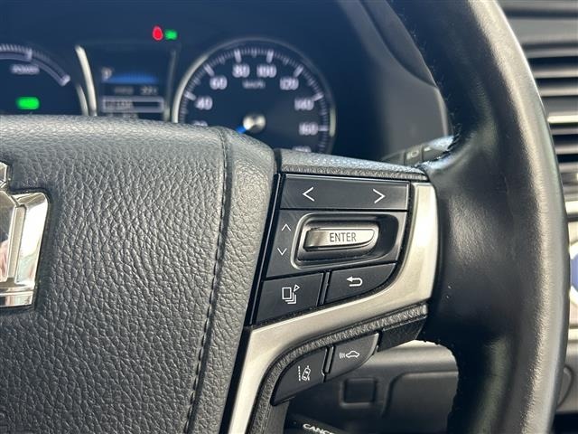 Toyota CROWN 2017 7651880-1