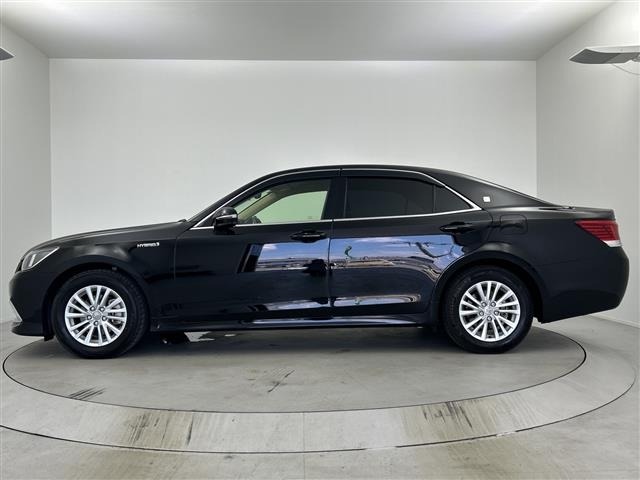 Toyota CROWN 2017 7651880-10