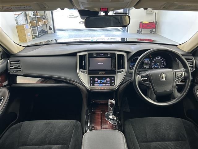 Toyota CROWN 2017 7651880-14