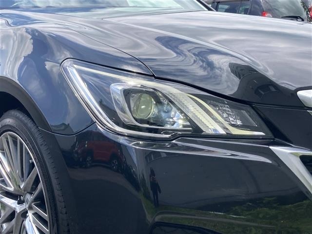 Toyota CROWN 2017 7651896-19