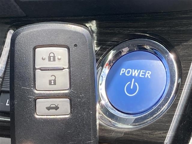 Toyota CROWN 2017 7651896-25