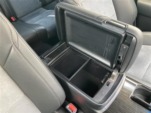 Toyota CROWN 2017 7651896-29