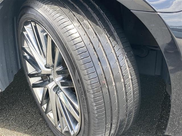 Toyota CROWN 2017 7651896-3