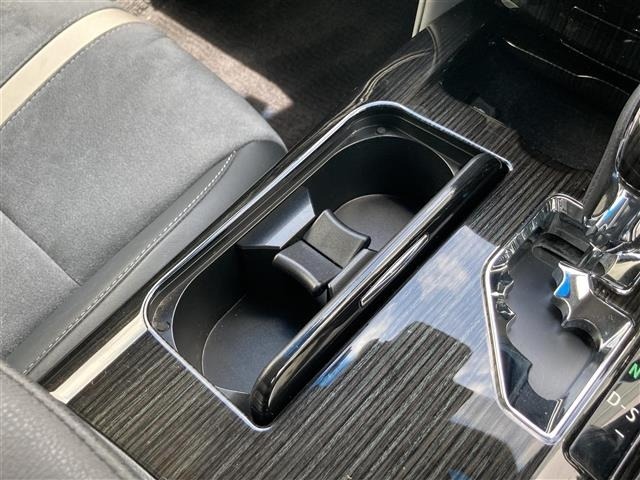 Toyota CROWN 2017 7651896-30