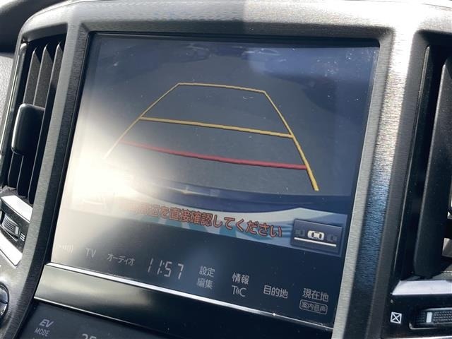 Toyota CROWN 2017 7651896-34