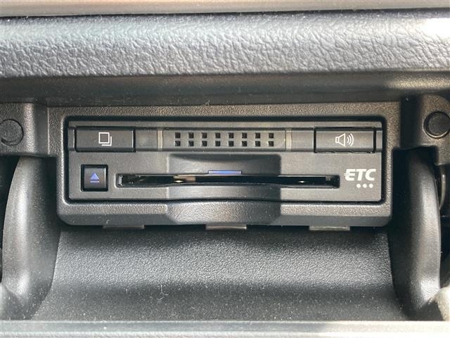 Toyota CROWN 2017 7651896-35