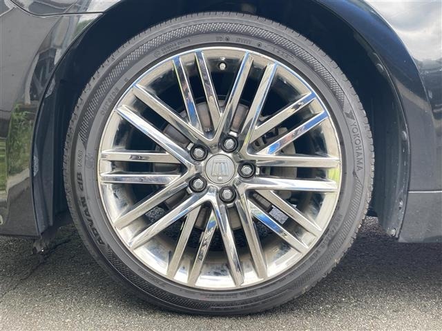 Toyota CROWN 2017 7651896-39
