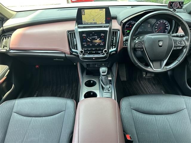 Toyota CROWN 2018 7651914-14