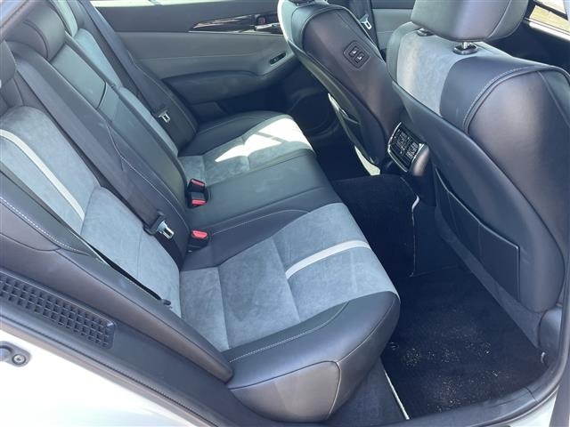 Toyota CROWN 2017 7651935-6
