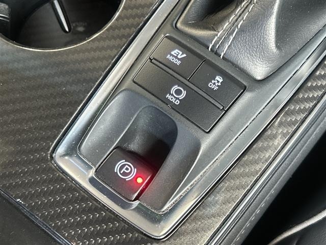 Toyota CROWN 2018 7651971-1