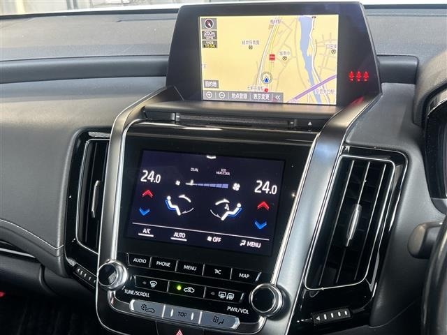 Toyota CROWN 2018 7651971-17