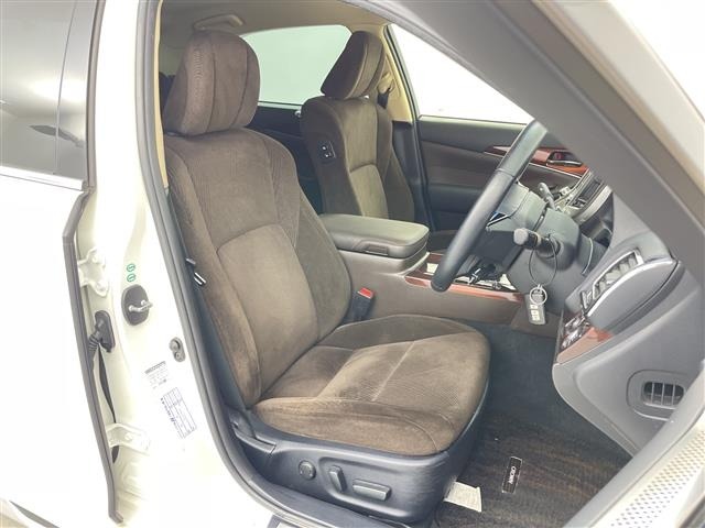 Toyota CROWN 2013 7652013-2