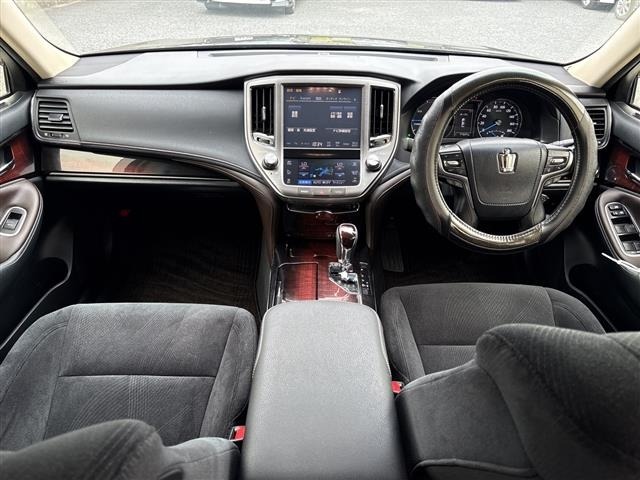 Toyota CROWN 2018 7652026-15