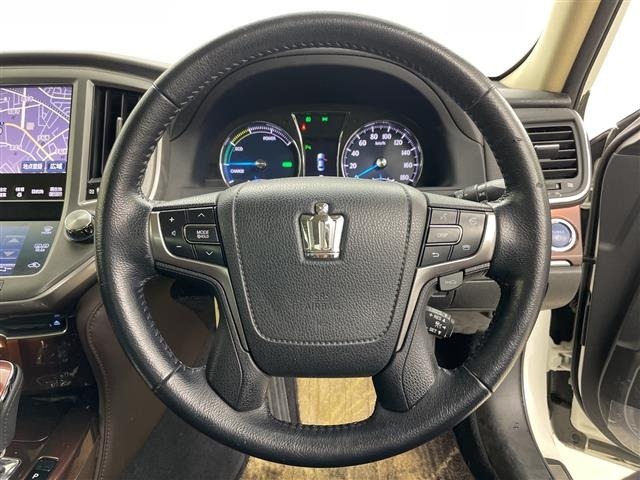 Toyota CROWN 2015 7652109-1