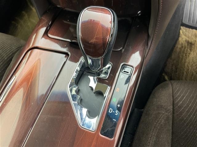 Toyota CROWN 2015 7652109-11