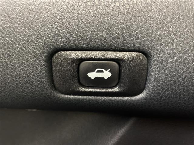 Toyota CROWN 2015 7652109-2