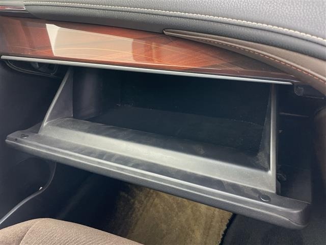 Toyota CROWN 2015 7652109-6