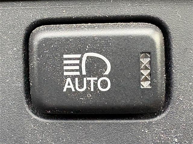 Toyota CROWN 2017 7652147-12
