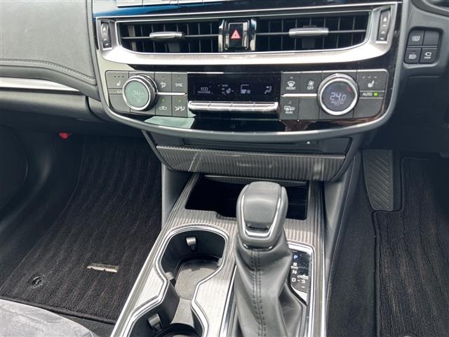 Toyota CROWN 2021 7652156-3