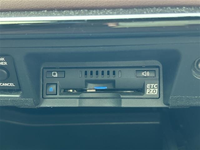 Toyota CROWN 2018 7652183-22
