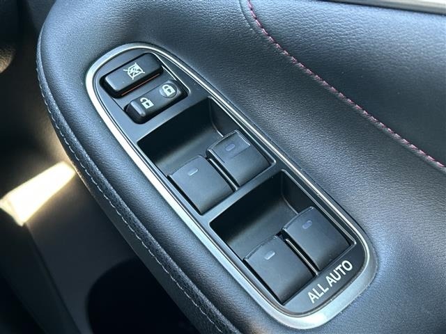 Toyota CROWN 2017 7652267-6